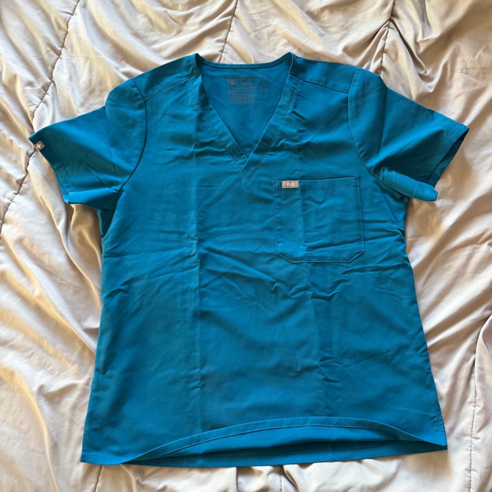 Figs Women’s Alps Blue Scrub Set